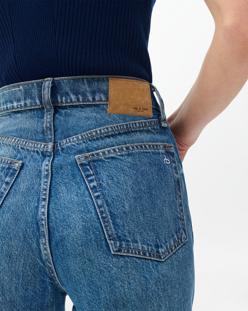 Shea Relaxed Straight Jeans Easton - Image 5