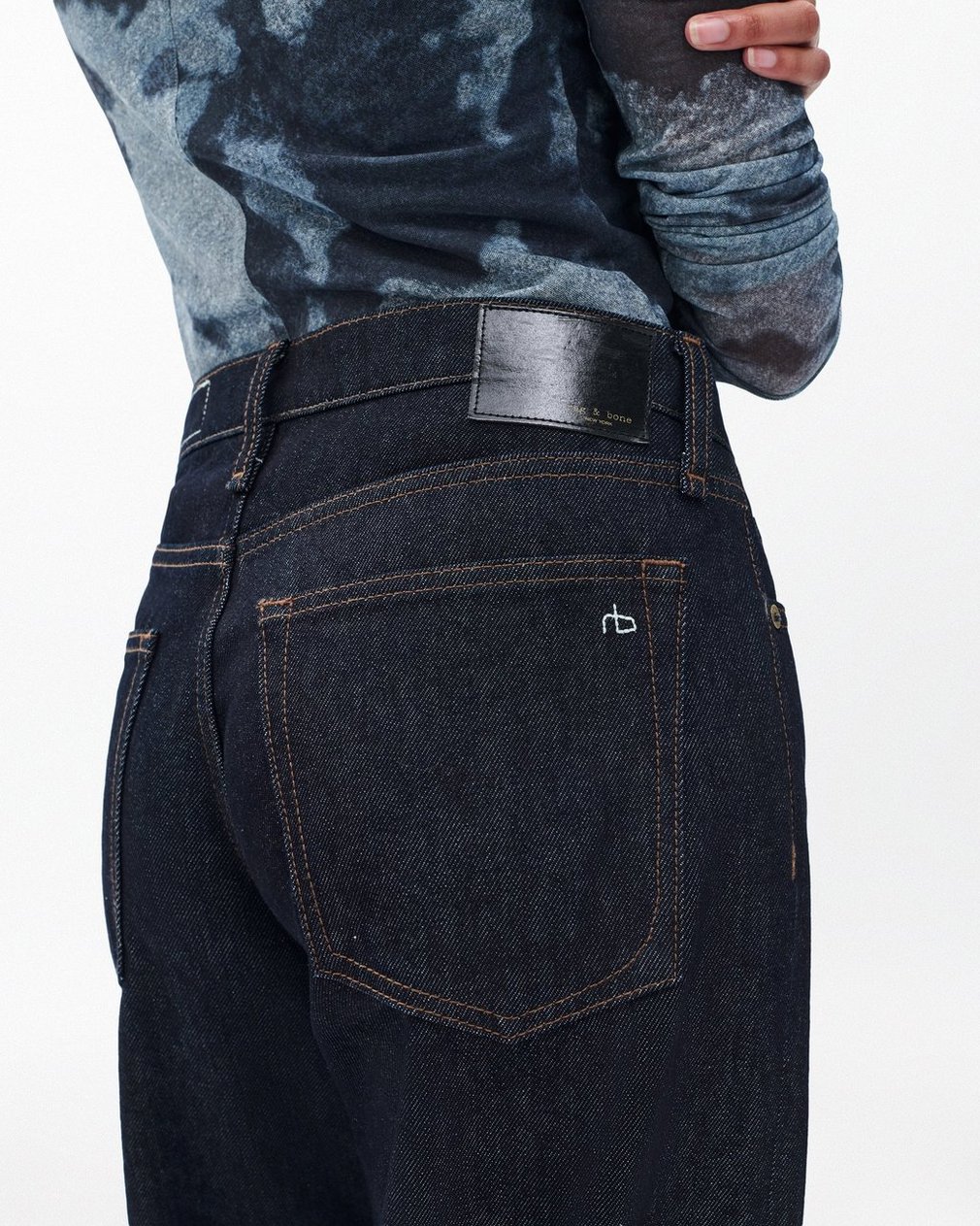 Saige Relaxed Straight Jeans Twilight Rinse - Image 5