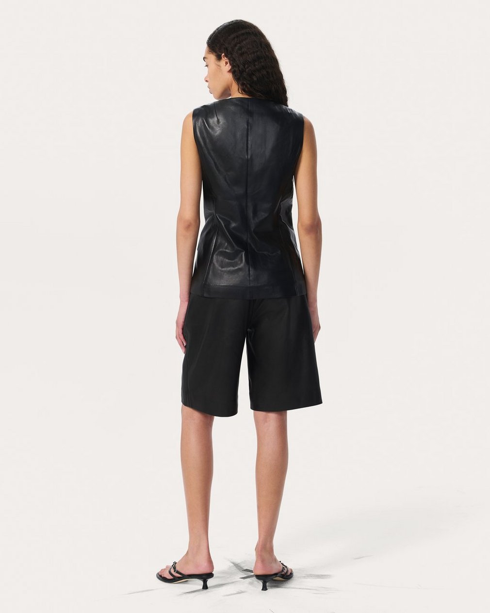 Slade Leather Vest Black - Image 6