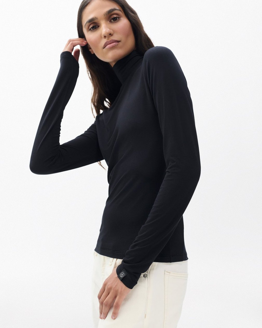 Luca Turtleneck Black - Image 4