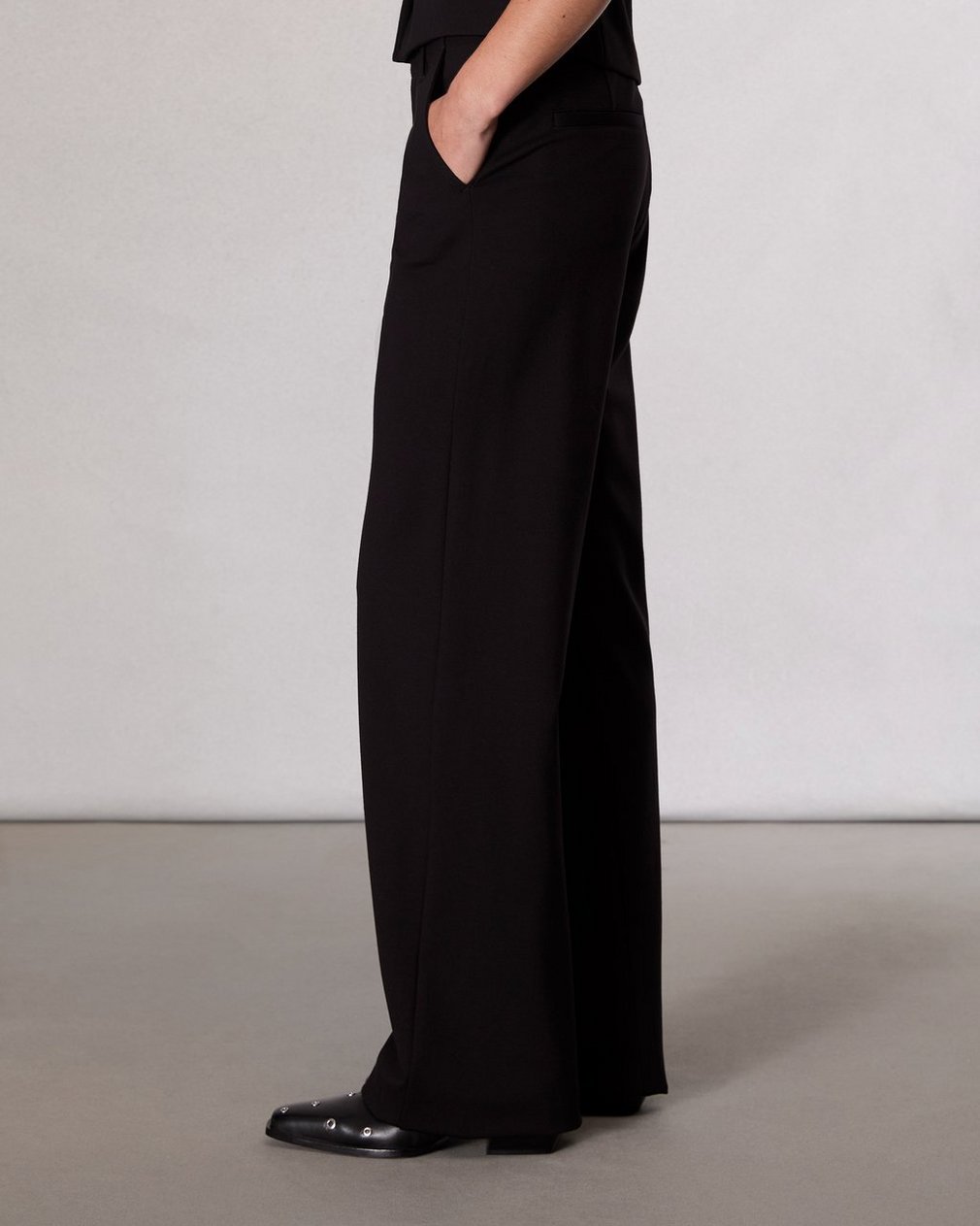 Shea Pants Black - Image 4