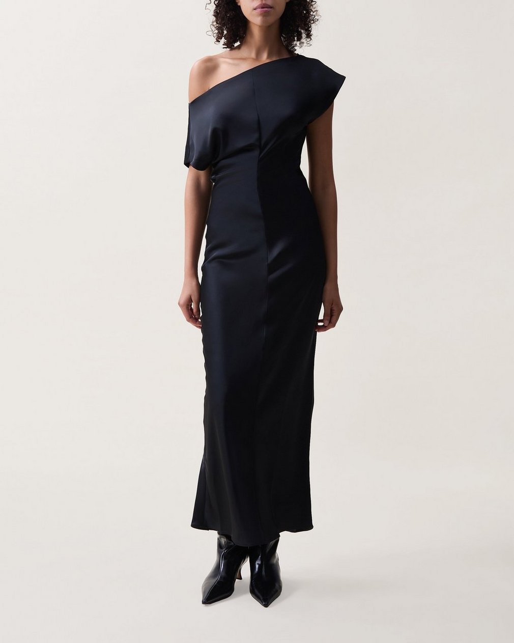 Evelyn Satin Dress Black