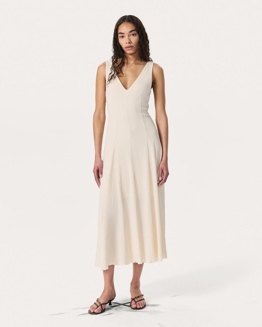 Lou V-Neck Midi Dress Ivory - Image 7