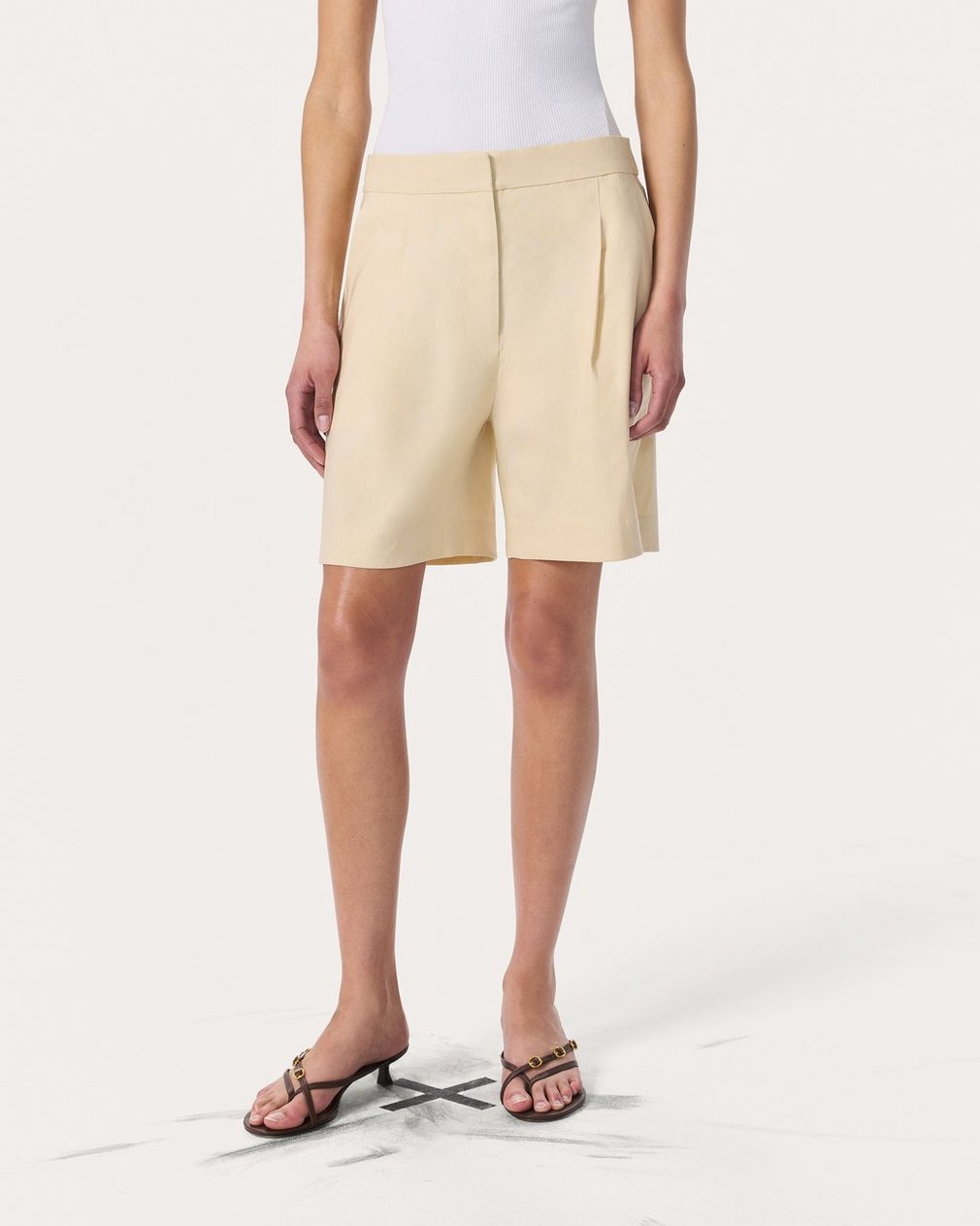 Leona Linen-Blend Shorts Light Tan - Image 3