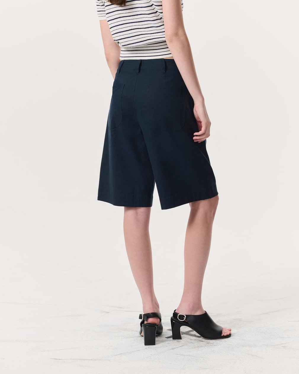 Banks Linen-Blend Shorts Salute - Image 5