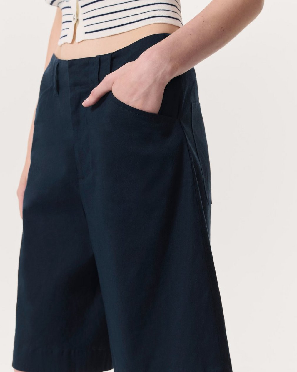 Banks Linen-Blend Shorts Salute - Image 6