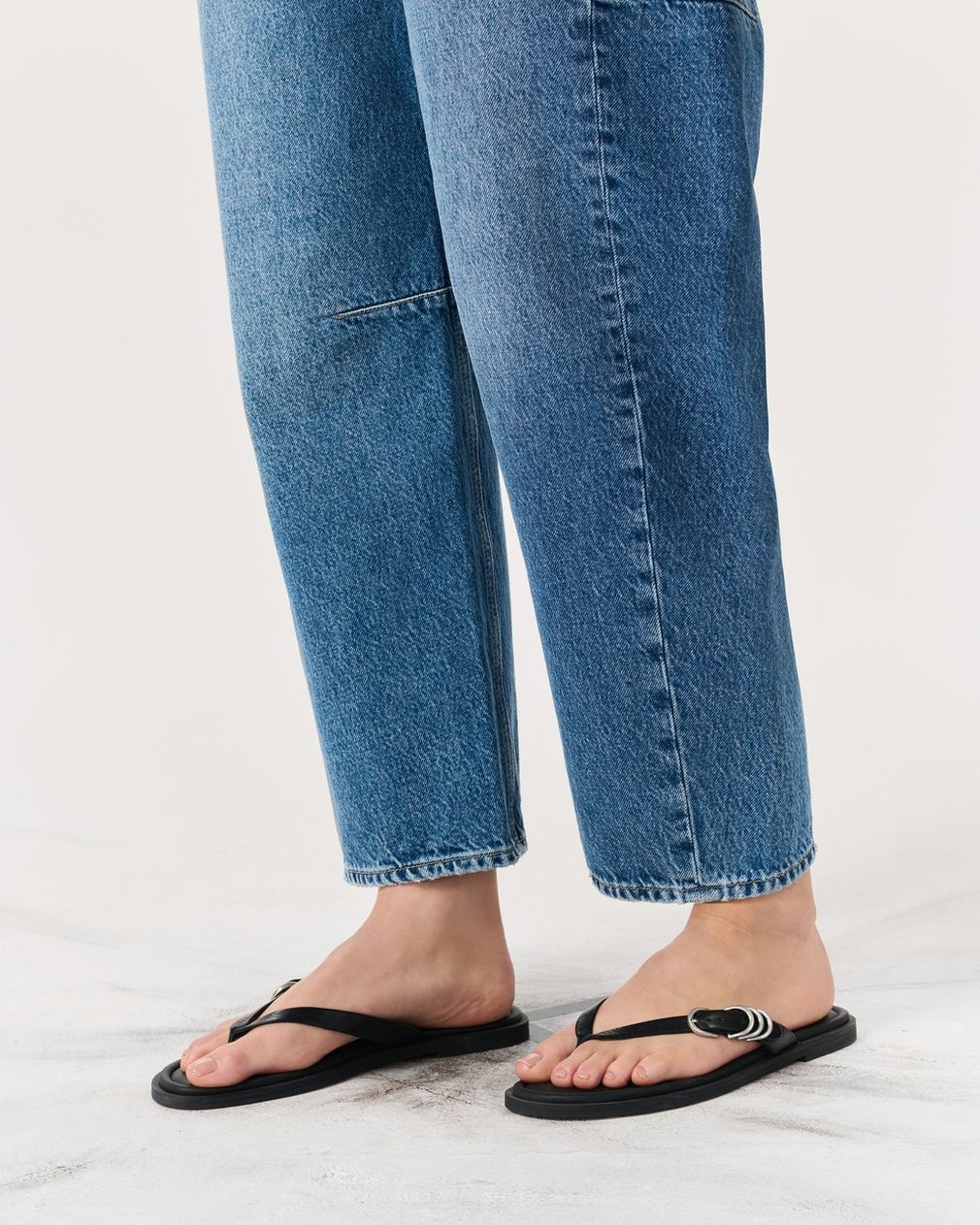 Gia Leather Flip Flops Black - Image 2