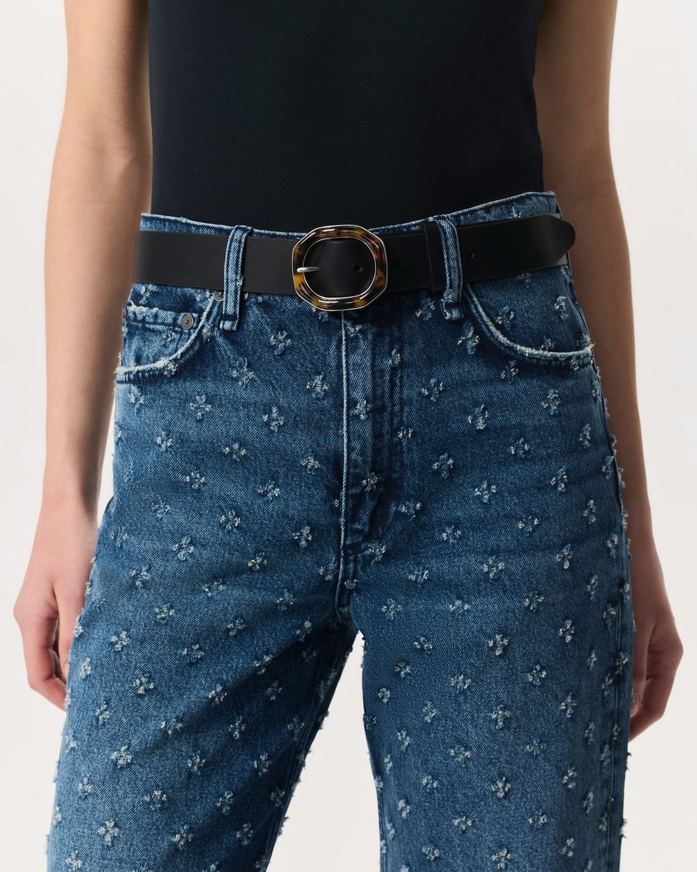 Audrey Tortoiseshell-Buckle Leather Belt Black Tortoise - Image 2