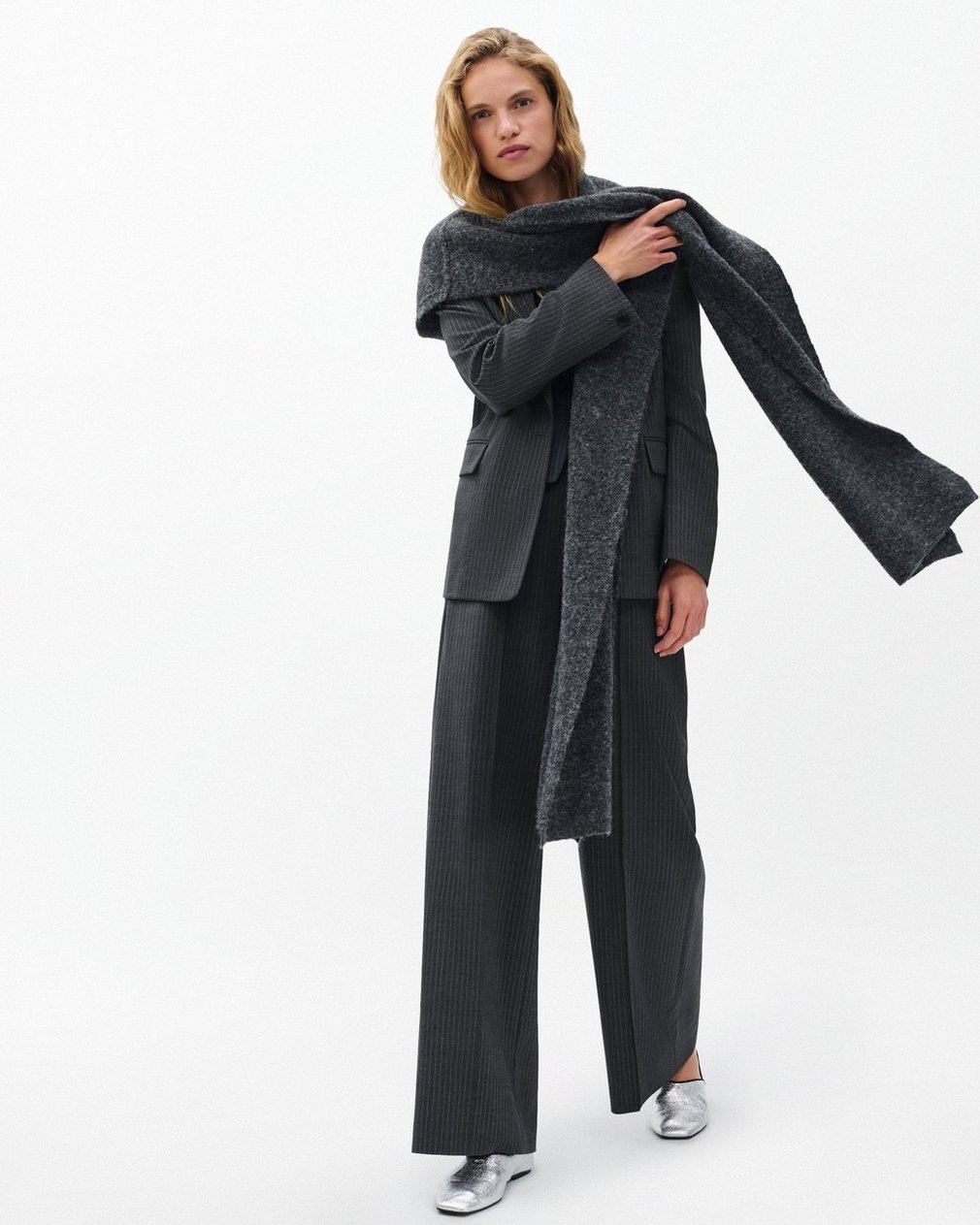 Jordyn Hooded Scarf Charcoal - Image 3