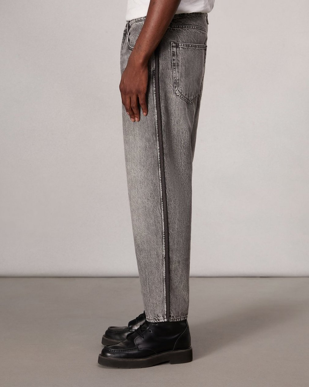 rbTAPER Fit Jean Greystone - Image 3