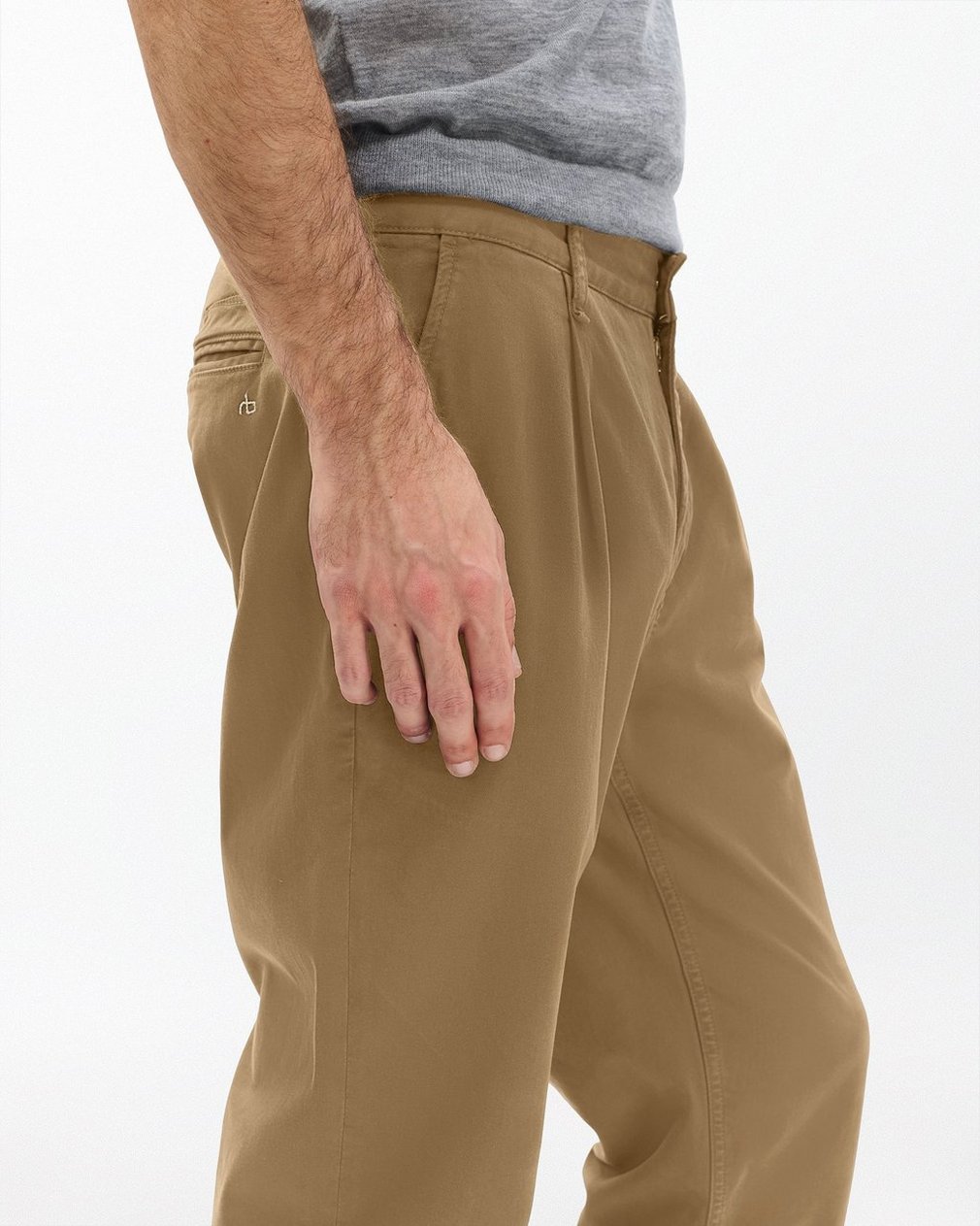 Evan Pleated Stretch Twill Chinos Bark - Image 5