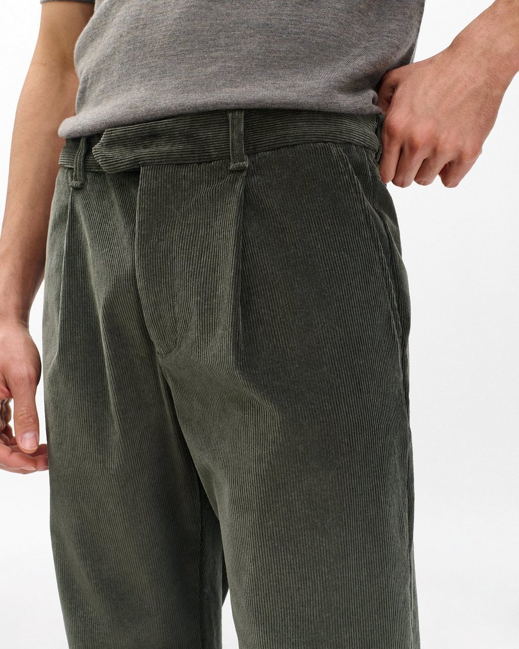 Evan Pleated Corduroy Trousers Dark Shadow - Image 5