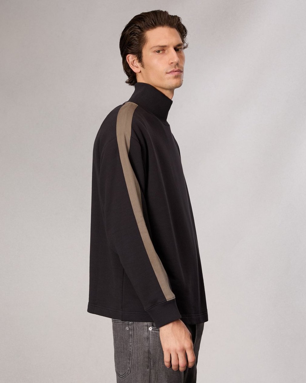 Mockneck Sweatshirt Black - Image 4