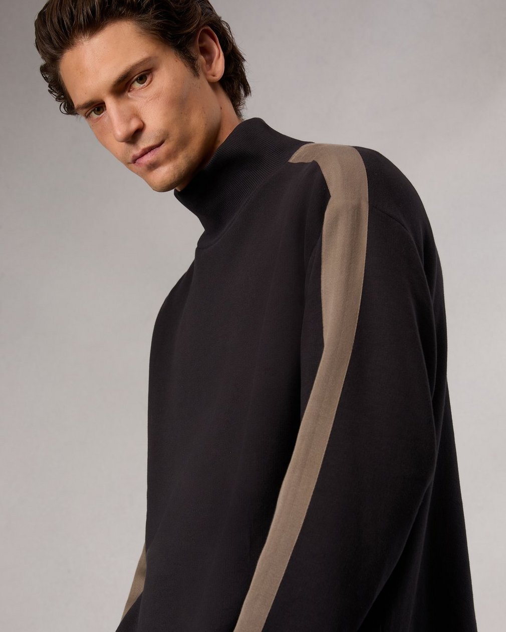 Mockneck Sweatshirt Black - Image 6